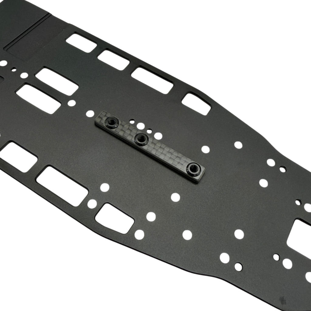 RC MAKER 1056 - SP1 Carbon Front Chassisplatten-Versteifungsstrebe